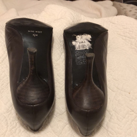 Nine West size 8.5 M brown heels. - Picture 8 of 16